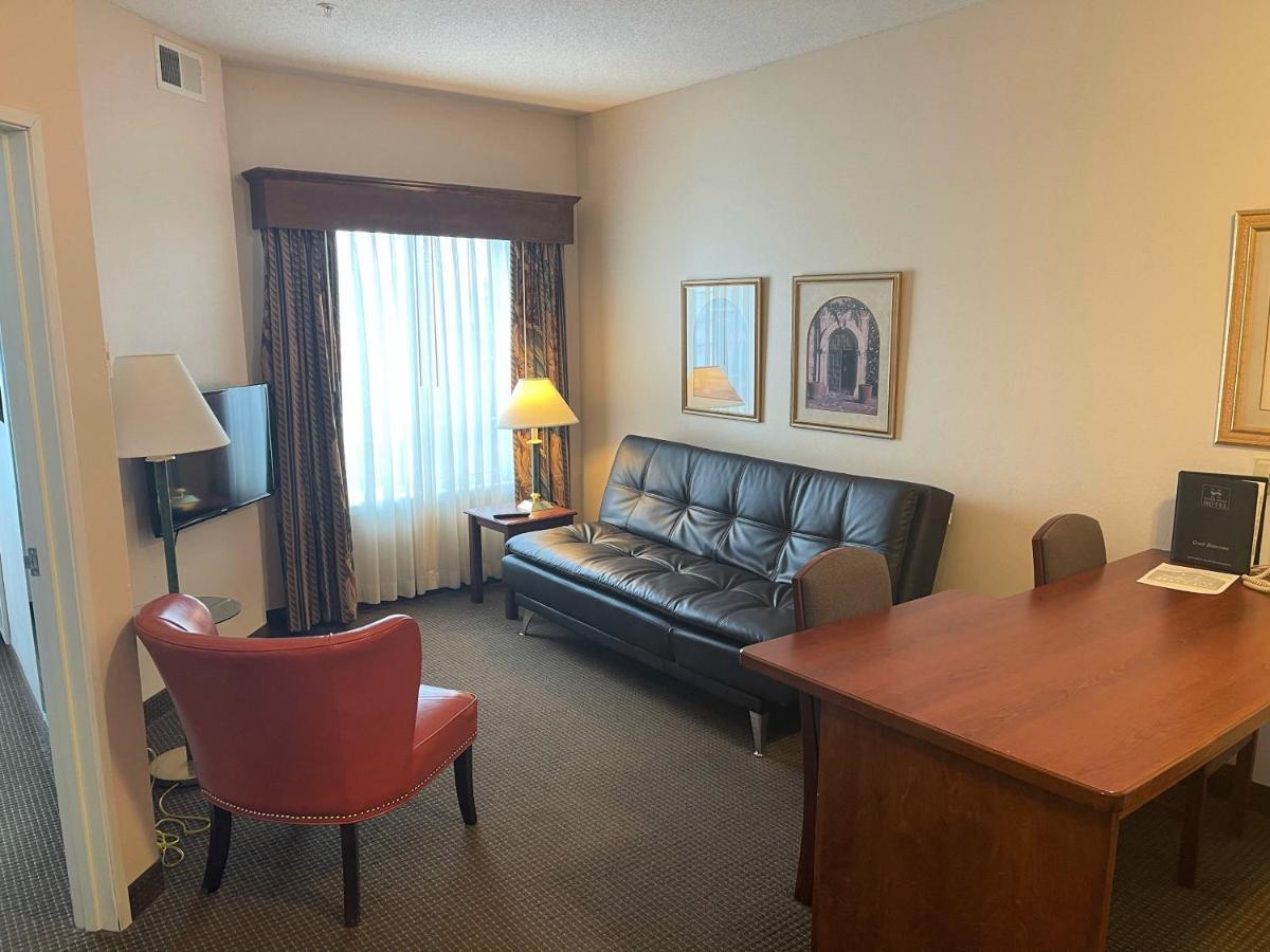 River Hills Hotel- Манкато Екстериор снимка